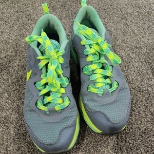 Nike Dual Fusion sneakers